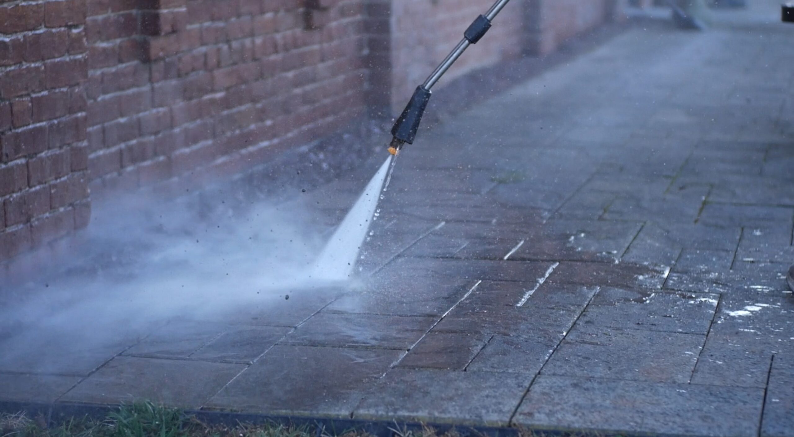 How Often Should Sidewalks Be Cleaned?